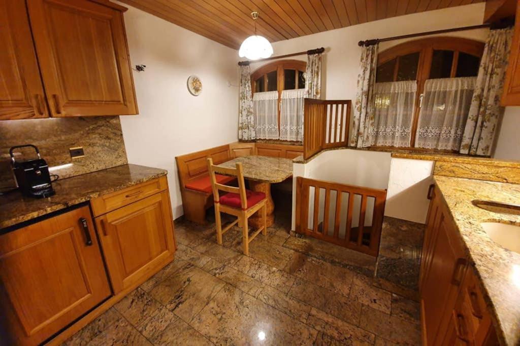 Campascio Bezauberndes Haus Fuer Erholsame Ferien Im Puschlavヴィラ エクステリア 写真