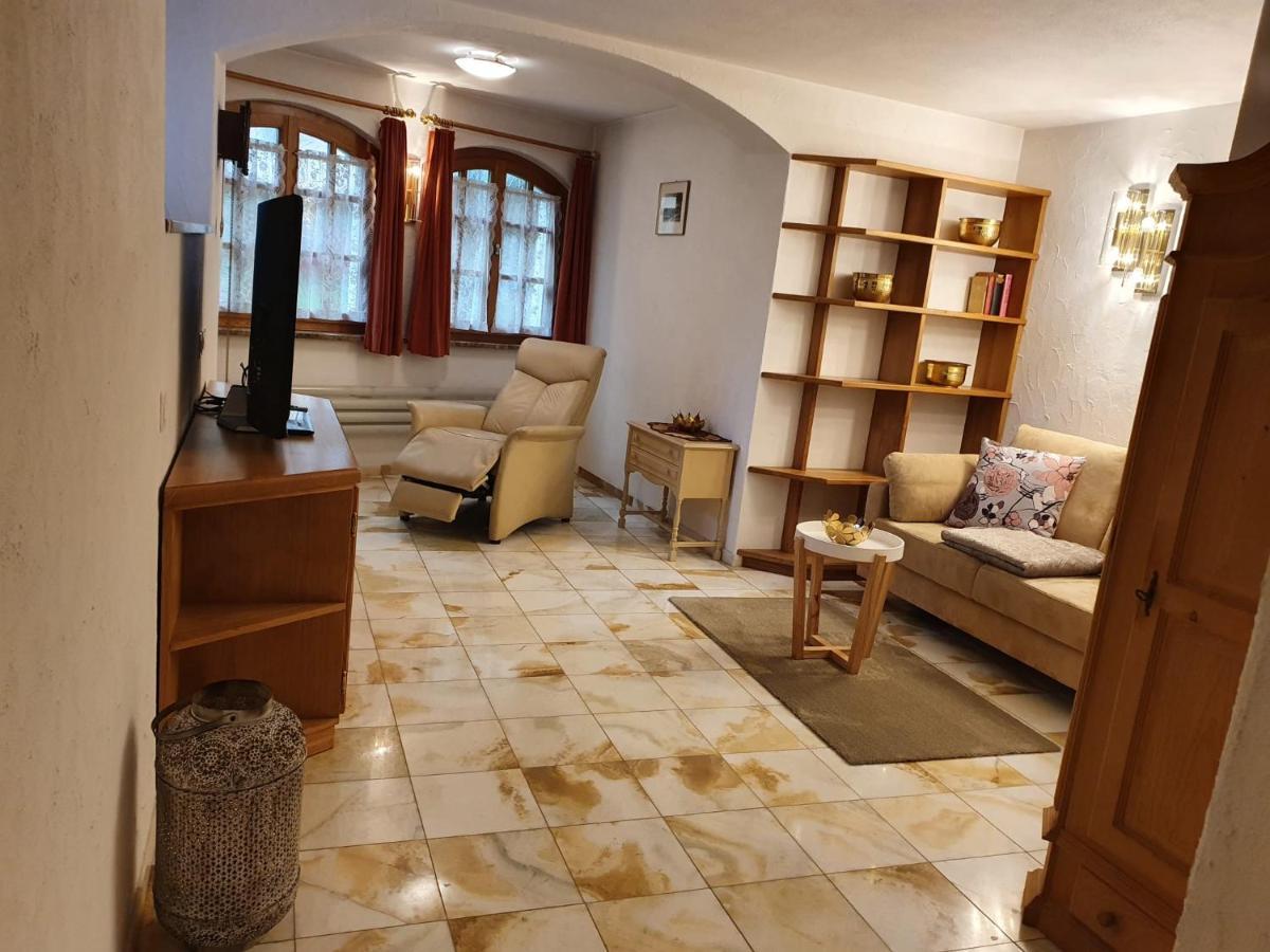 Campascio Bezauberndes Haus Fuer Erholsame Ferien Im Puschlavヴィラ エクステリア 写真