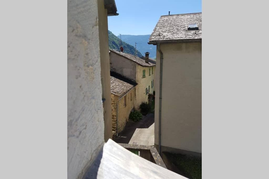 Campascio Bezauberndes Haus Fuer Erholsame Ferien Im Puschlavヴィラ エクステリア 写真